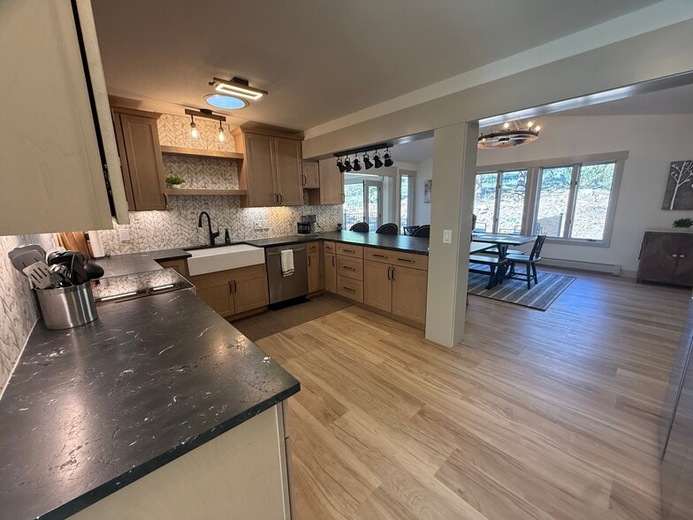 Building Photo - 2945 Aspen Dr