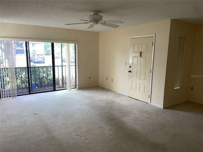 Building Photo - 2642 Pine Ridge Way S