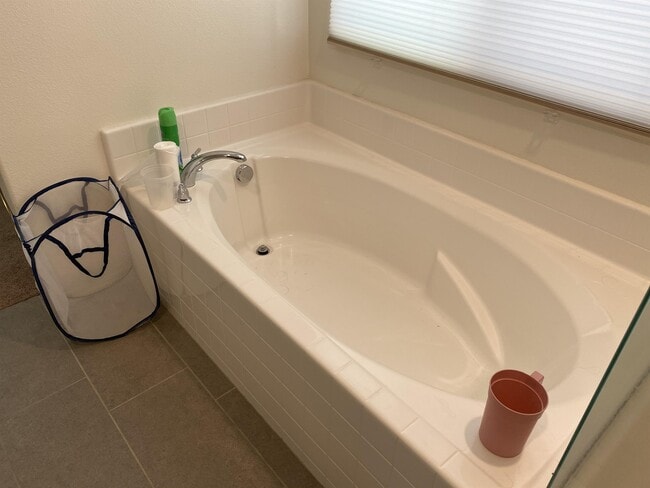 Building Photo - 29537 Glenneyre Way