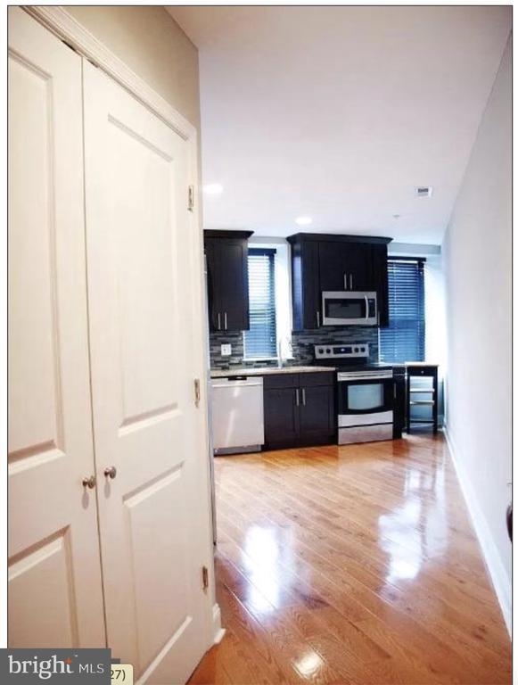 Building Photo - 1250 Ridge Ave