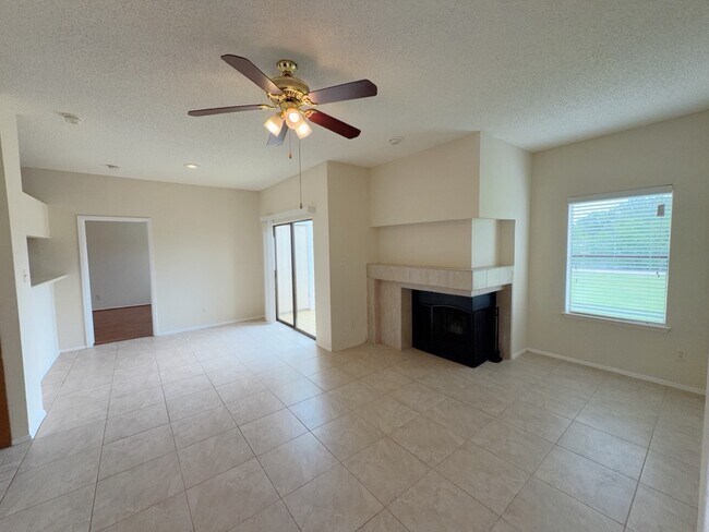 Building Photo - 7900 Bissonnet St