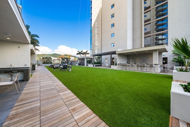 Building Photo - 2350 Sky Ala Moana West #2304