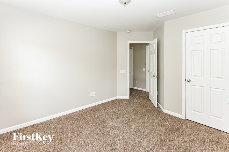 Building Photo - 11259 Cypress View Dr