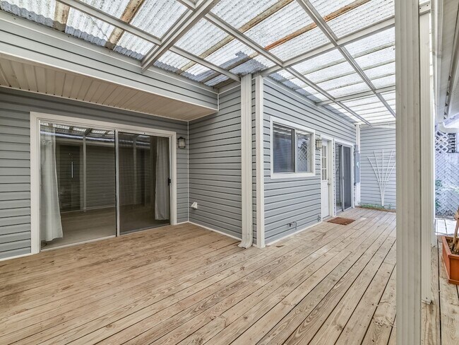 Building Photo - 9406 Bassoon Dr