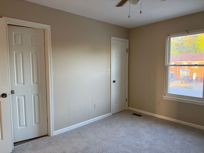 Building Photo - Georgetown Colony