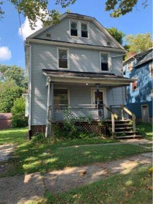 Primary Photo - 945 Clark St