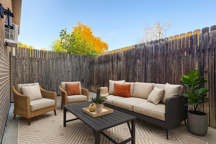 Building Photo - 30 Emery Way