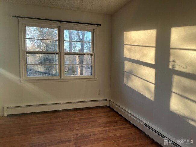 Building Photo - 66 Netherwood Cir