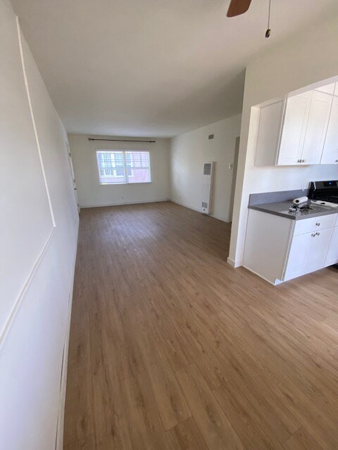 Building Photo - "Charming 2-Bed in Prime Culver City Location"