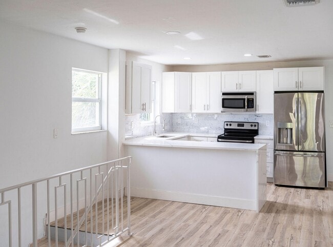 Building Photo - 1009 S Federal Hwy