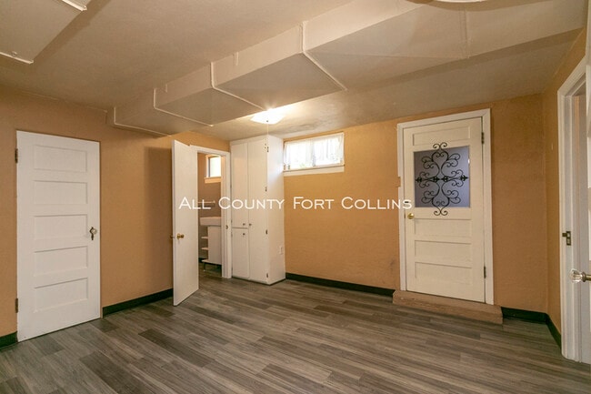Building Photo - Upscale Glenmere Park Bungalow