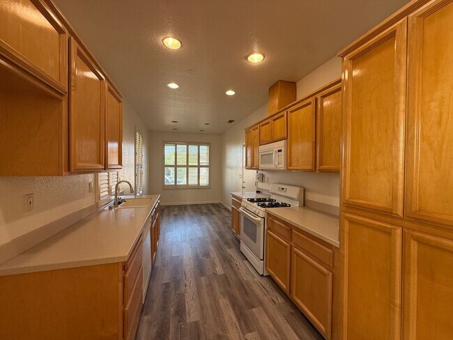 Building Photo - 5900 Witt Way
