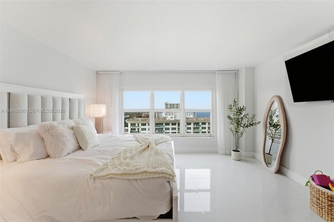 Building Photo - 3500 Galt Ocean Dr