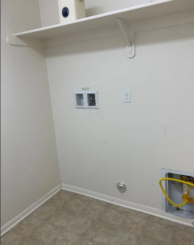 Building Photo - Coming Soon!