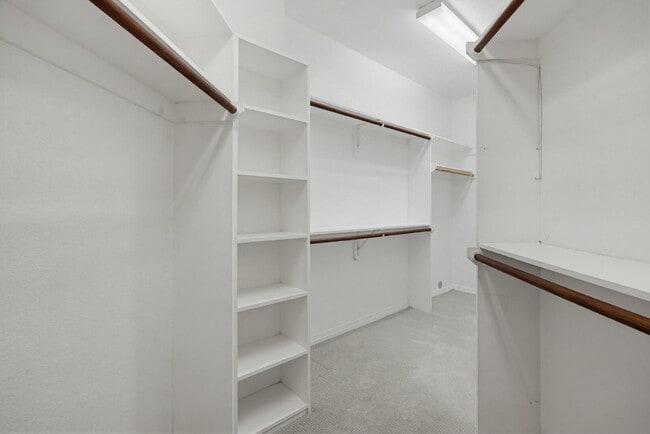 Building Photo - Perfect blend of comfort, style, and convenience.