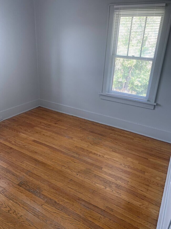 Building Photo - 3146 Mason St