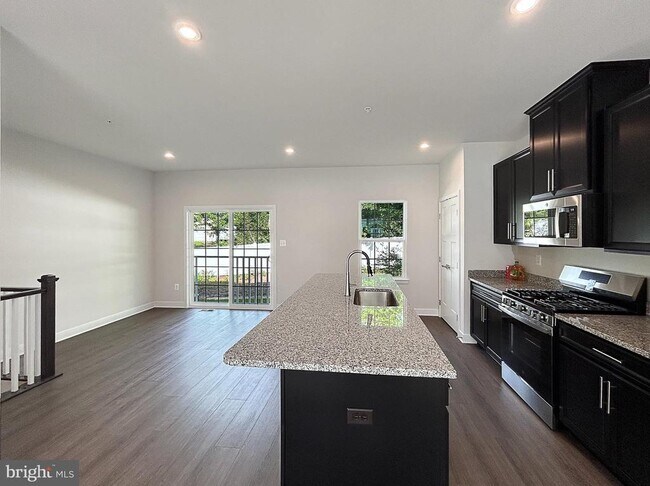 Building Photo - 338 Paca Gardens Ln