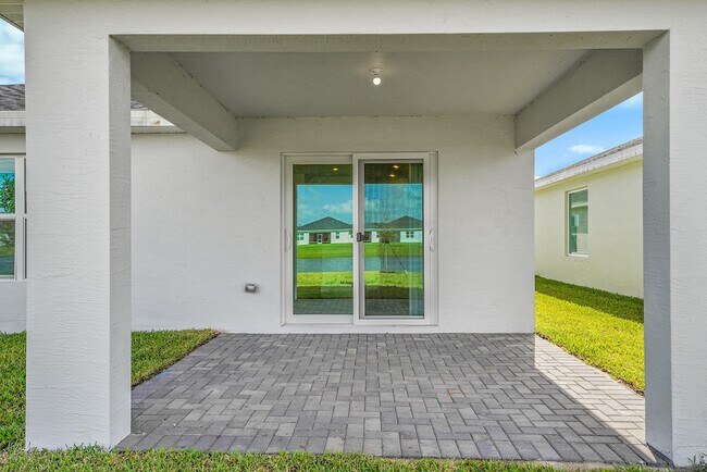 Building Photo - 6394 Windwood Wy