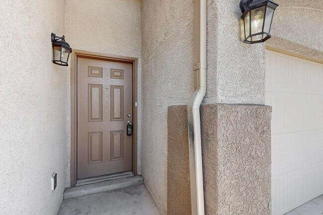 Building Photo - 6736 Tempe Ave NW