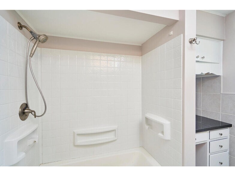 Another view of the Bathroom - 1214 Beardsley St