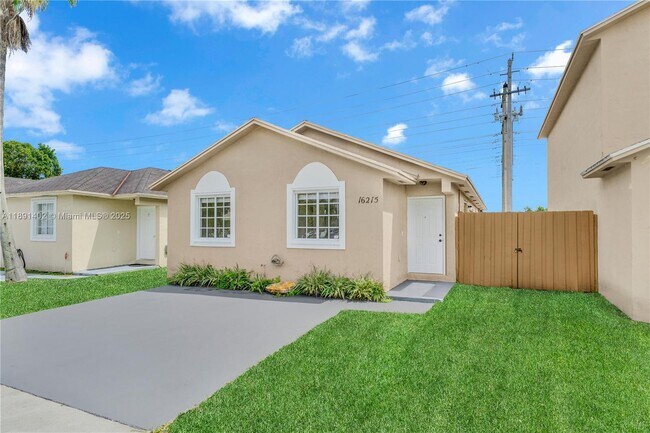 Primary Photo - 16215 SW 137th Ct