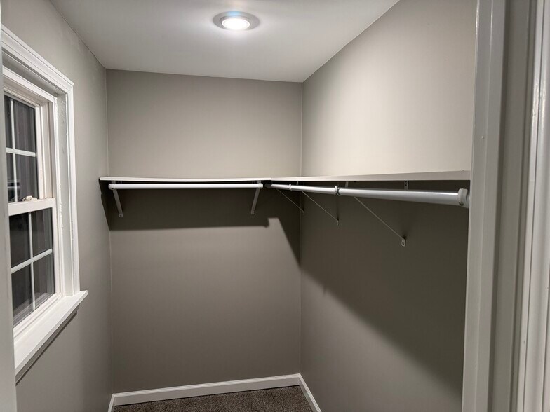 Master closet - 100 Sunset Dr