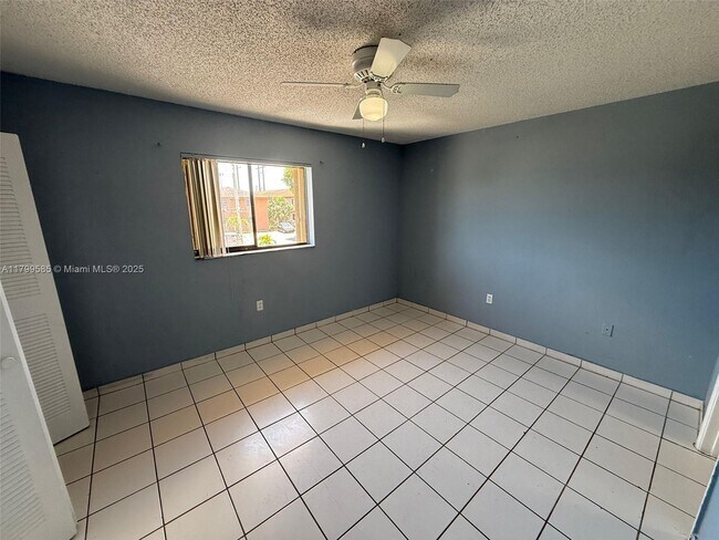 Building Photo - 6278 W 22nd Ct