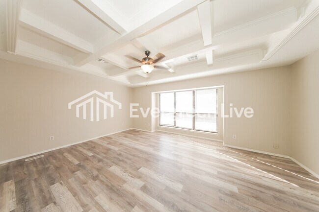 Building Photo - 11901 Blue Moon Ave