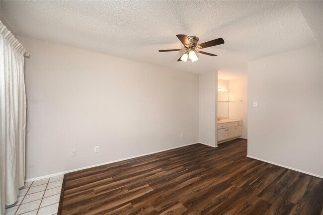 Building Photo - 13483 Garden Grove