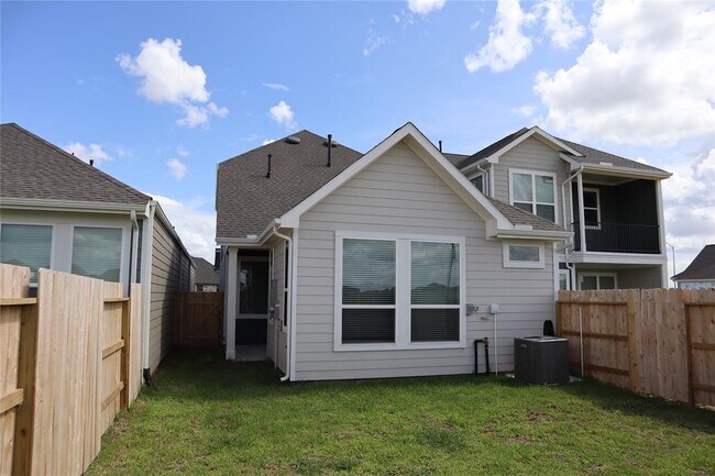 Building Photo - 21114 Garden Palm Dr