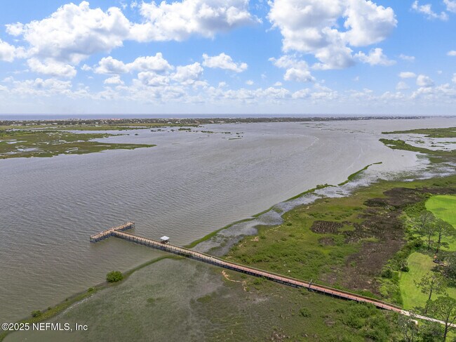 Building Photo - 213 Deportivo Dr