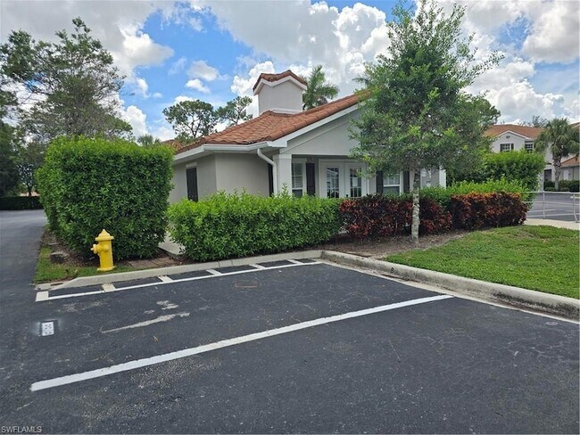 Building Photo - 1000 Peggy Cir