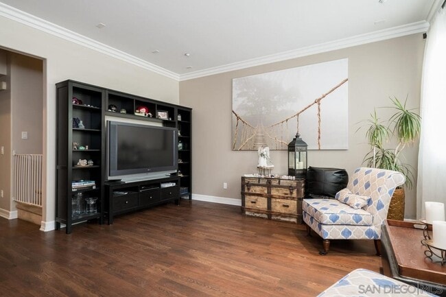 Building Photo - Beautifully maintained town home in the sought after community of Ravenna at 4S Ranch!