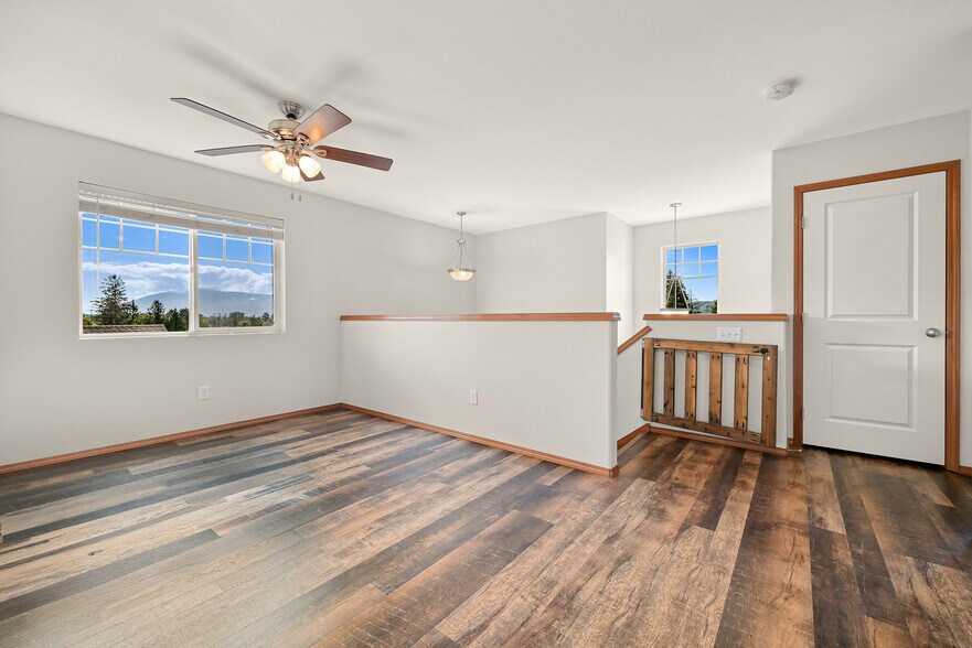 Building Photo - 1502 Portobello Ave