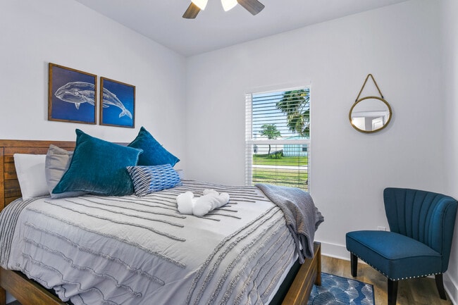 Building Photo - 300 Rustic Oak Ln
