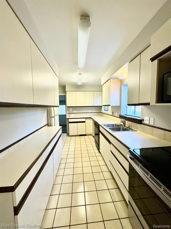 Building Photo - 214 Marlborough Dr