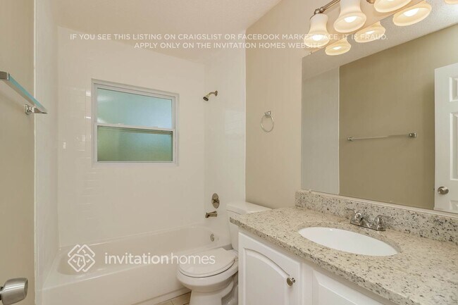 Building Photo - 15103 Southfork Dr
