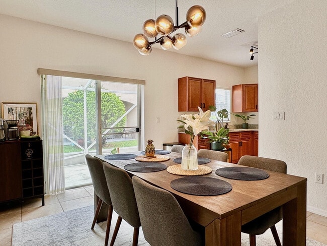 Building Photo - 639 NW 130th Way