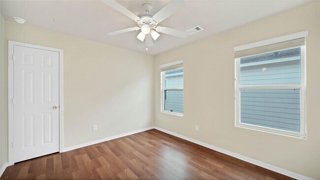 Building Photo - 5050 Ivy Fair Way
