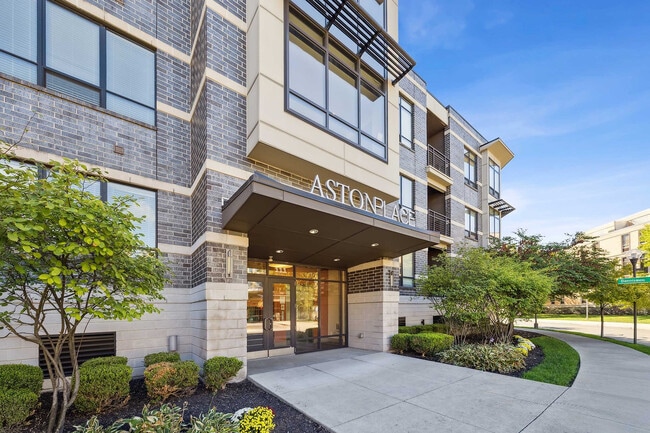 Building Photo - Aston Place