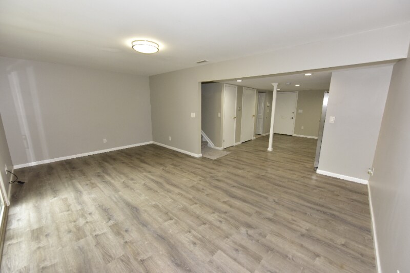Building Photo - 1030 Galliton Ct
