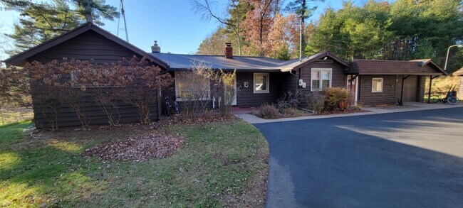 Building Photo - 3 bedroom 3 bath!!!~
