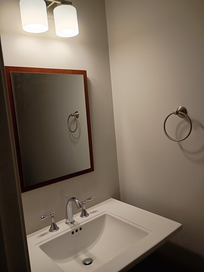 Building Photo - 1741 Magnolia Tree Rd