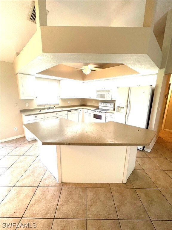 Building Photo - 1715 NW 9th Pl