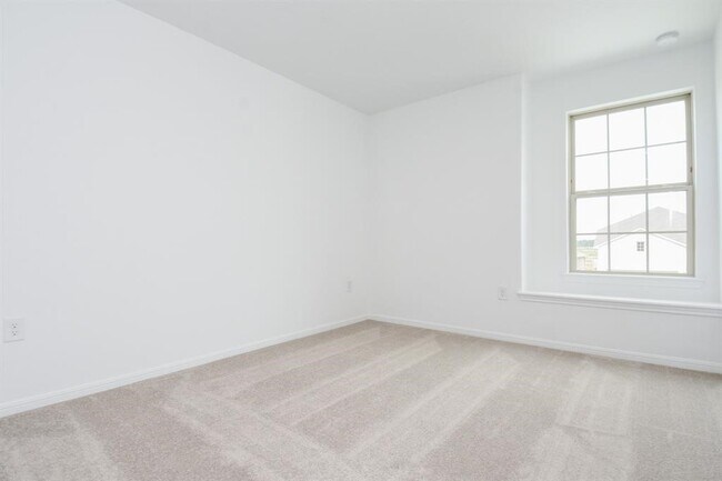 Building Photo - 16412 Big Hickory Dr