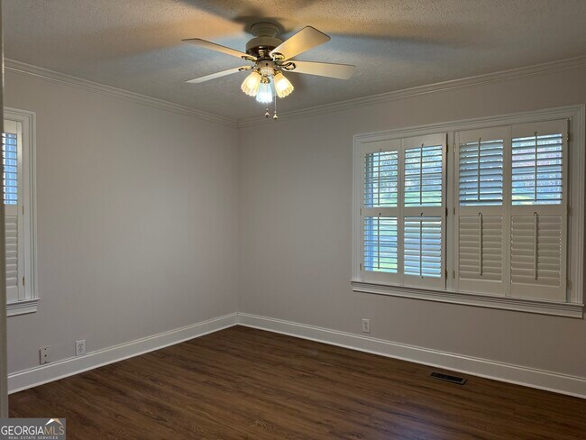 Building Photo - 109 Janice Pl