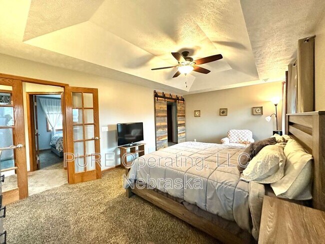 Building Photo - 4909 N 142nd St