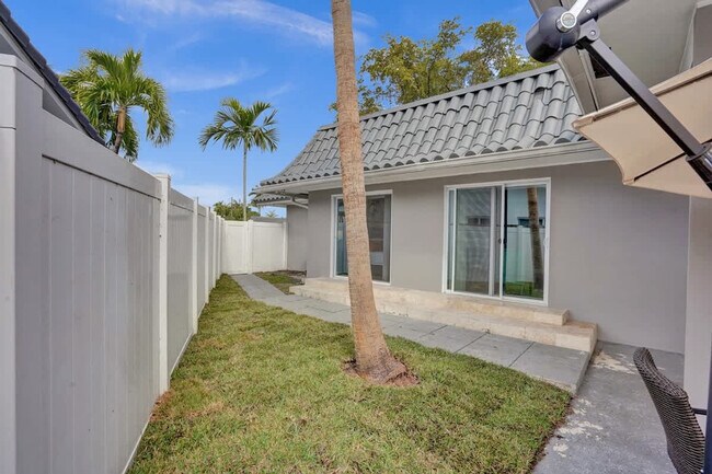 Building Photo - 1000 Diplomat Pkwy