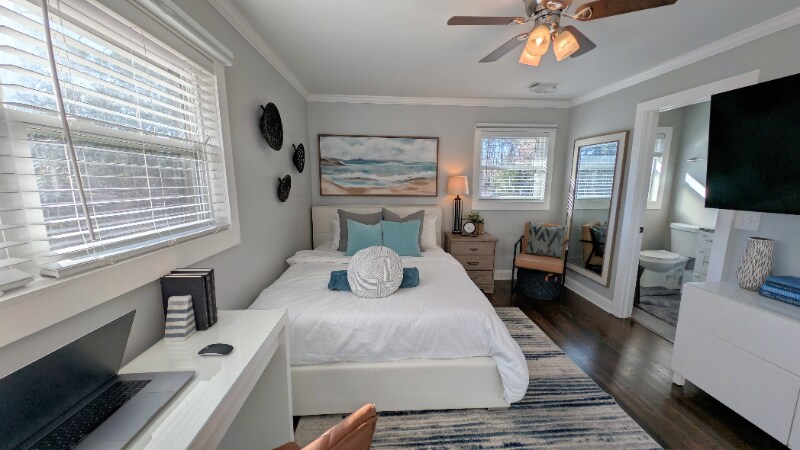 Building Photo - 831 Parkway Dr