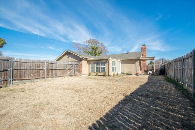 Building Photo - 2611 Brandywyne Dr